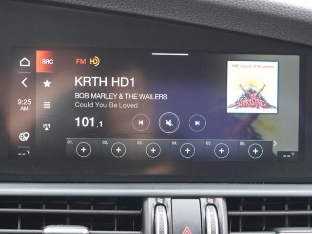 Used 2023 Alfa Romeo Giulia Sprint image 25