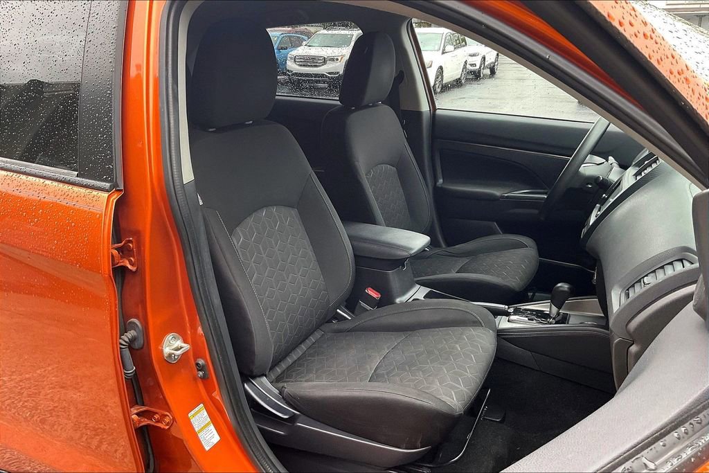 Used 2020 Mitsubishi Outlander Sport SE AWD/4WD image 7