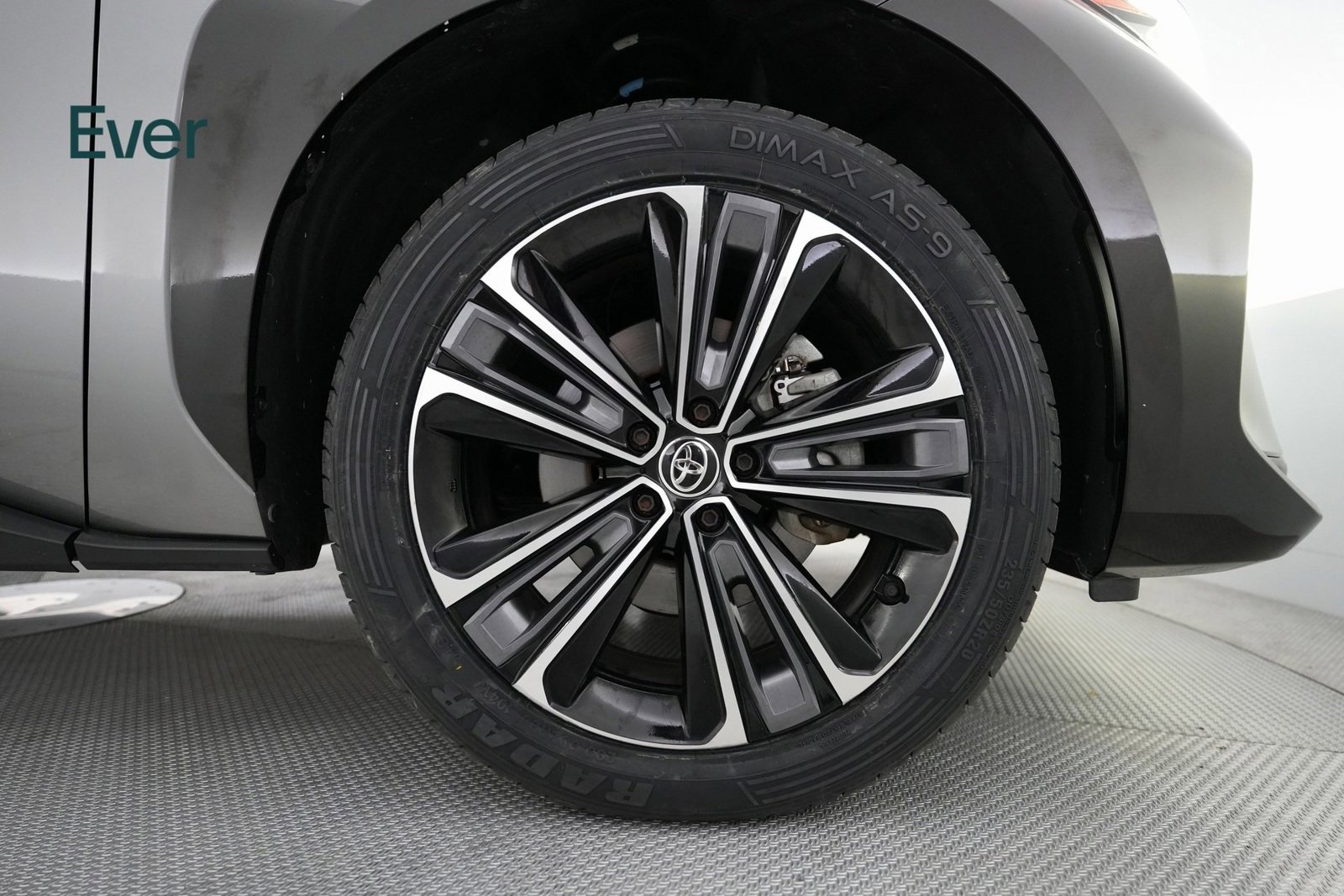 Used 2023 Toyota bZ4X Limited image 20