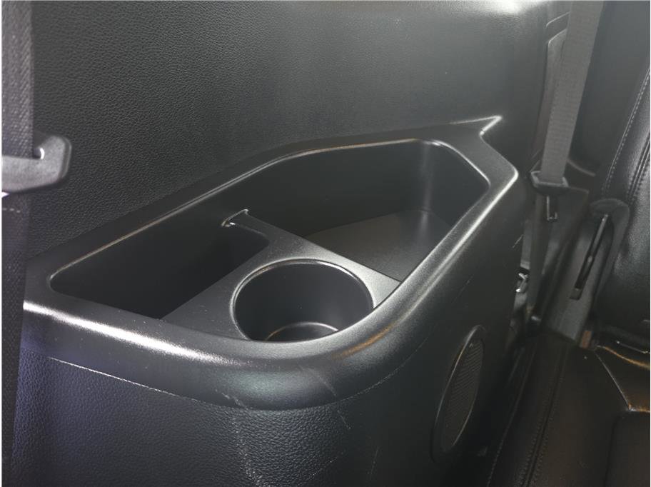 Used 2016 Ford Explorer XLT w/ Equipment Group 202A image 31