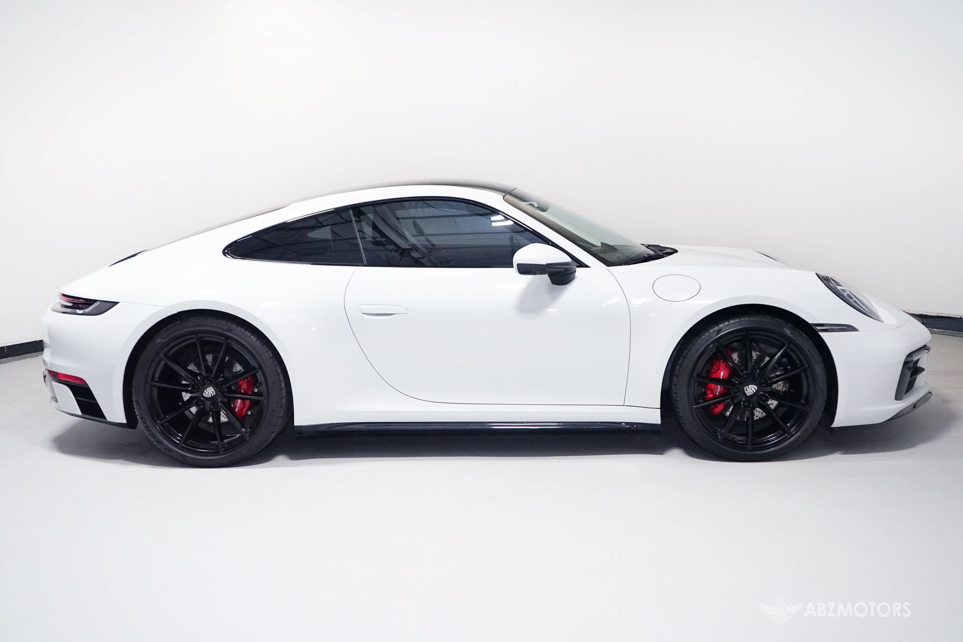 Used 2021 Porsche 911 Carrera RWD image 3