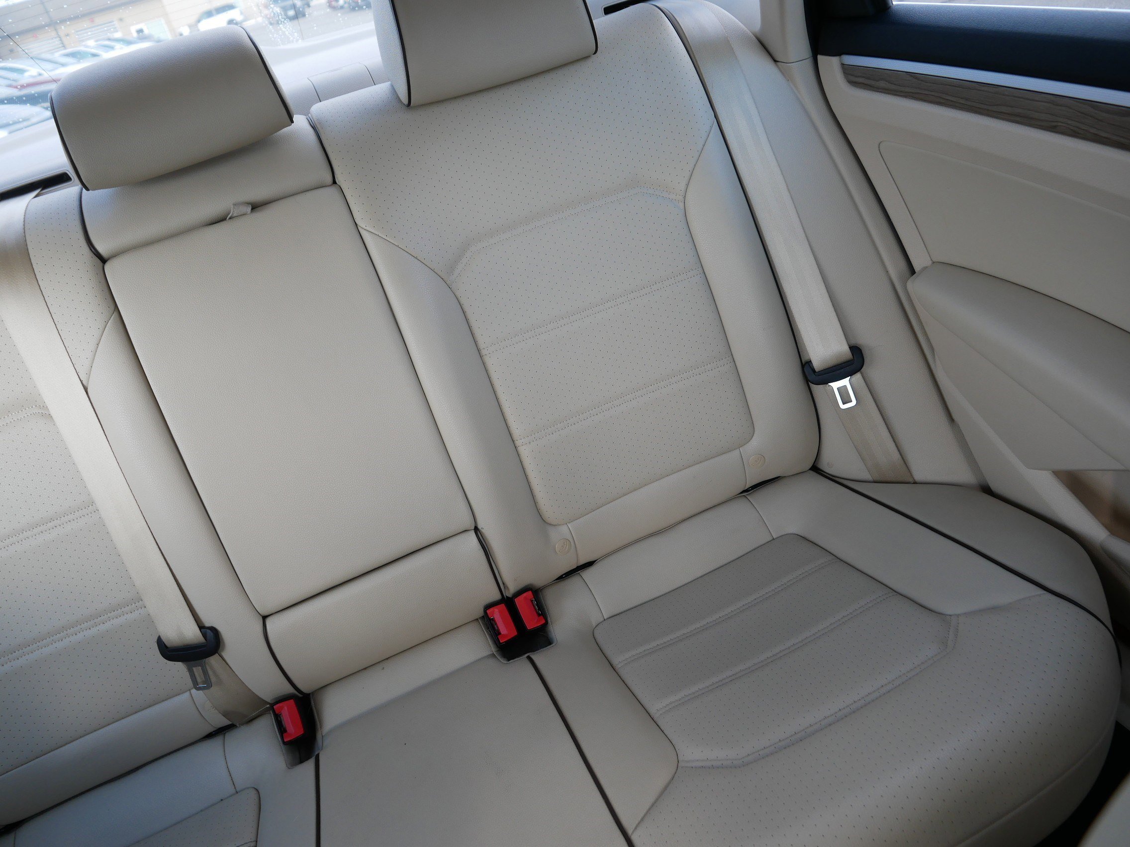 Used 2018 Volkswagen Passat 2.0T SE image 14