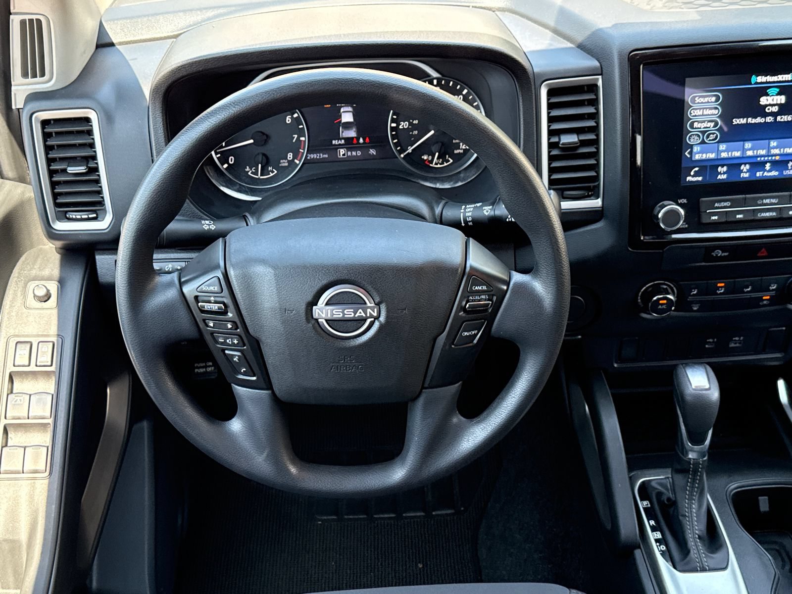 Used 2024 Nissan Frontier SV RWD image 23