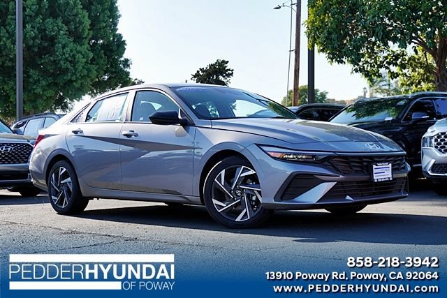 Used 2025 Hyundai Elantra Sport FWD image 1