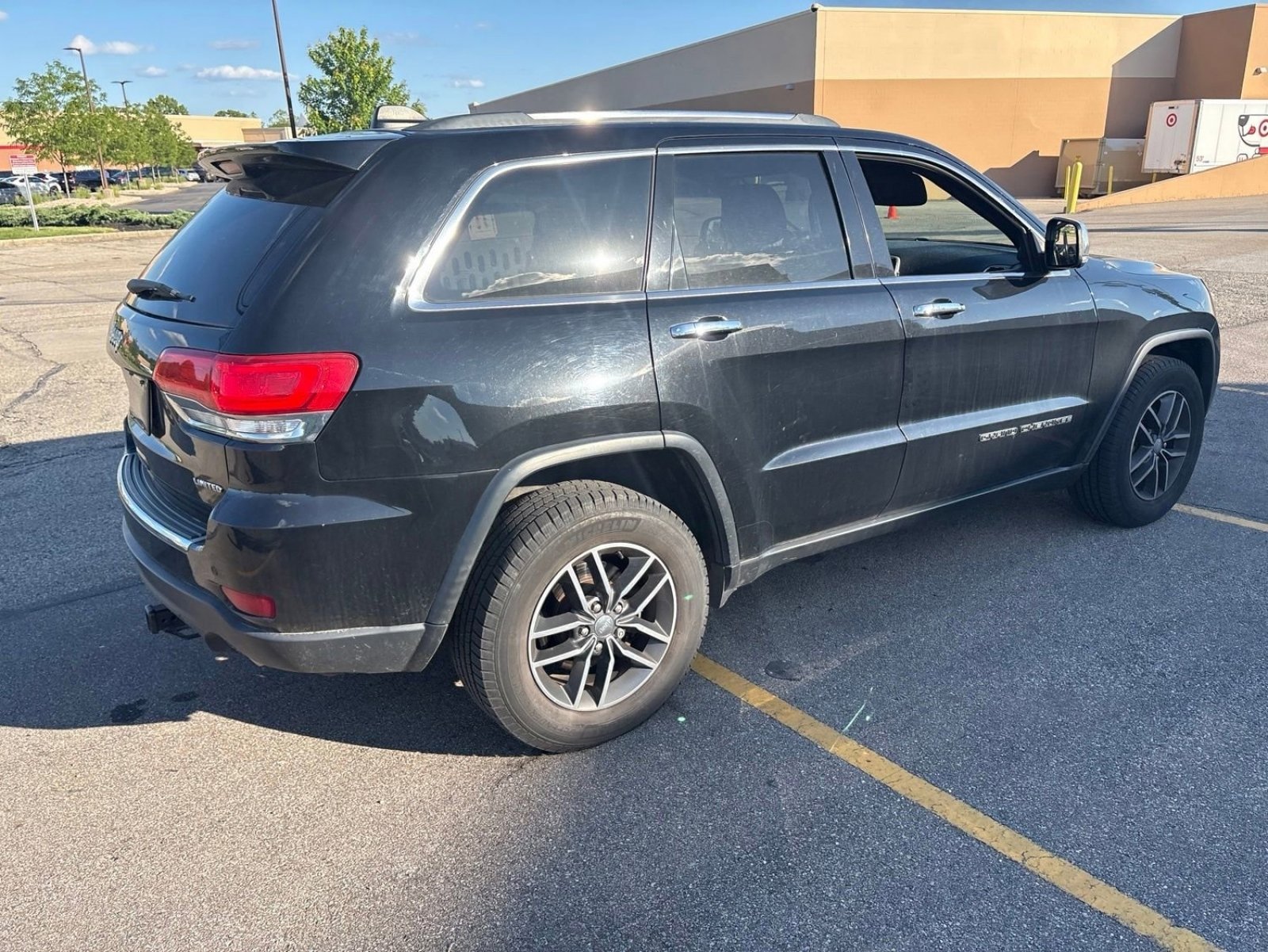 Used 2017 Jeep Grand Cherokee Limited AWD/4WD image 22