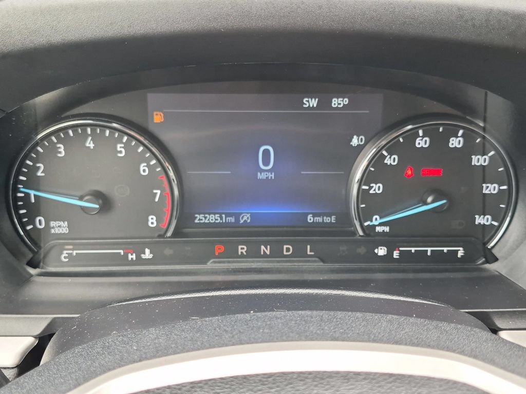 Used 2023 Ford Explorer XLT AWD/4WD image 12