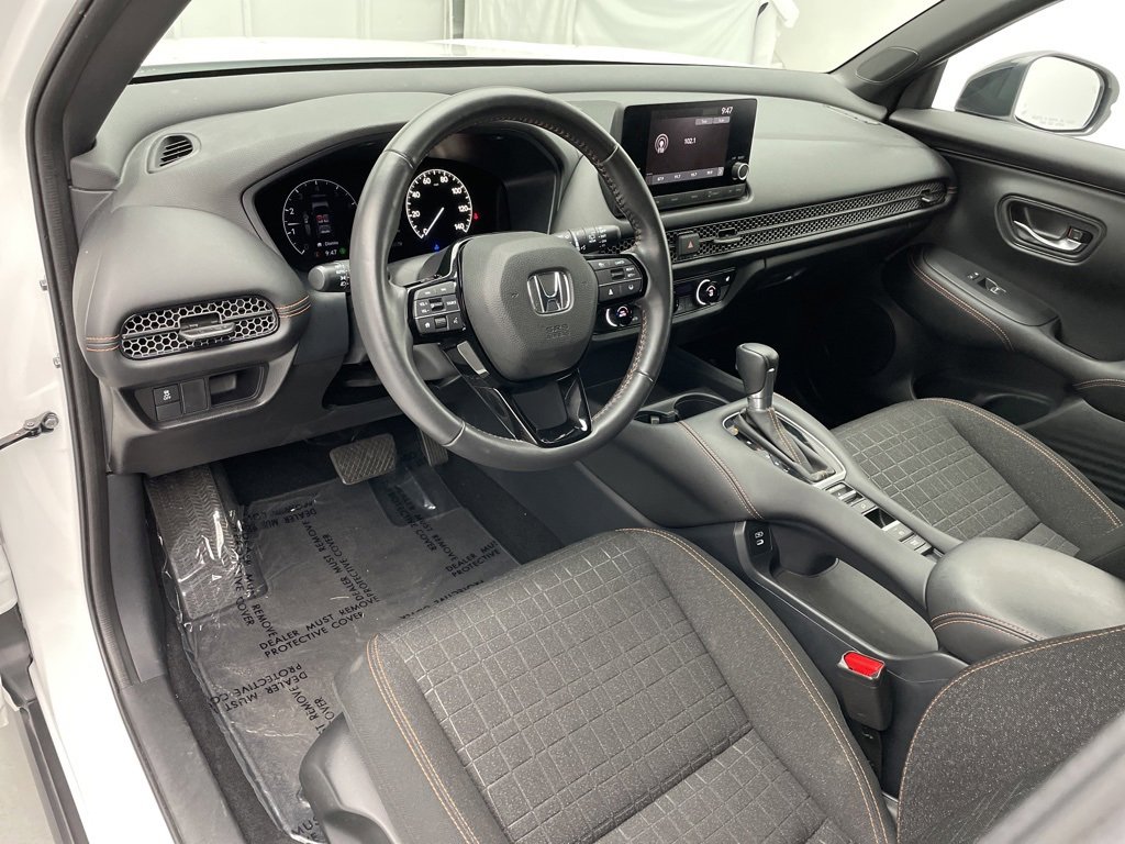 Used 2024 Honda HR-V Sport image 15