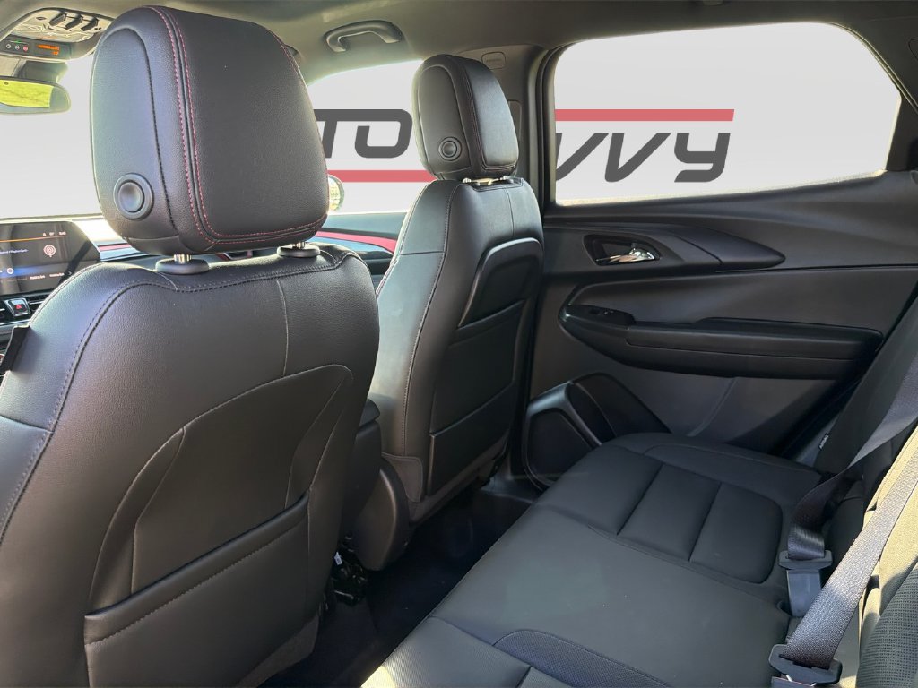 Used 2024 Chevrolet TrailBlazer RS w/ Convenience Package FWD image 16