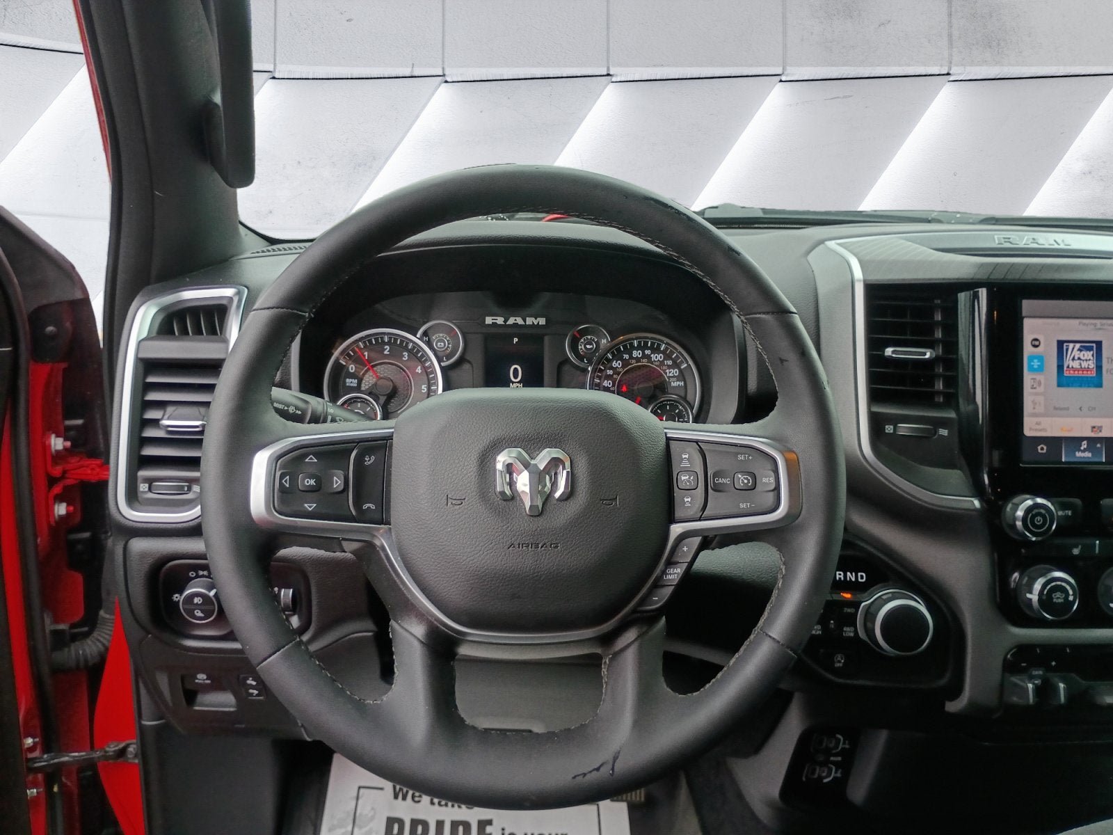 Used 2025 RAM 1500 Big Horn AWD/4WD image 13