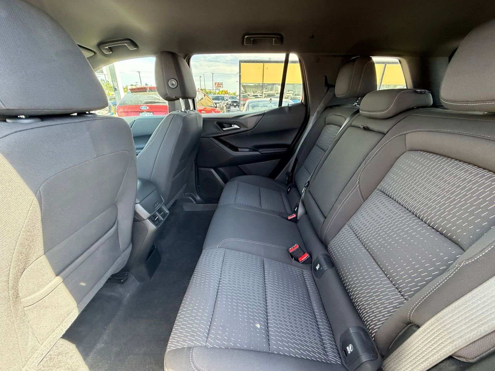 Used 2025 Chevrolet Equinox LT AWD/4WD image 24