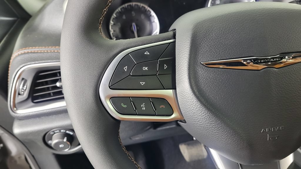 New 2026 Chrysler Pacifica Pinnacle AWD/4WD image 17