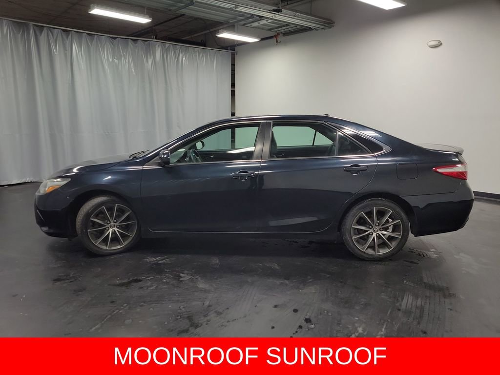 Used 2015 Toyota Camry XSE w/ Moonroof Package image 5