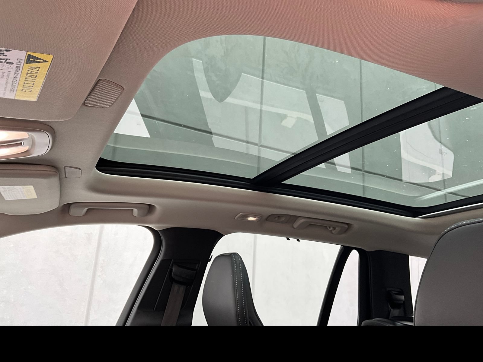 Certified 2023 Volvo XC90 B6 Ultimate w/ Protection Package Premier AWD/4WD image 26