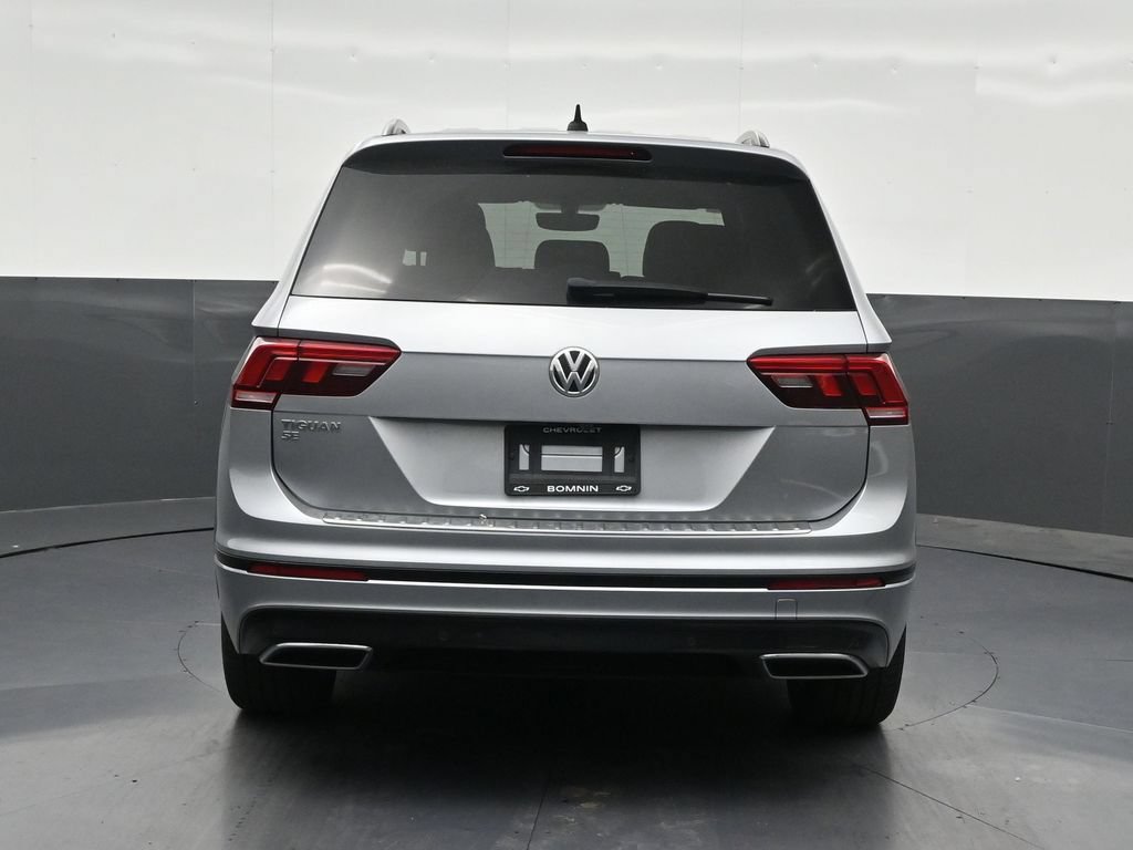 Used 2021 Volkswagen Tiguan SE R-Line FWD image 4