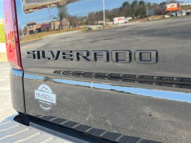 Used 2024 Chevrolet Silverado 1500 High Country w/ Midnight Edition image 36