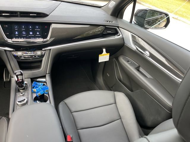 New 2025 Cadillac XT6 Sport w/ LPO, Floor Liner Package image 35