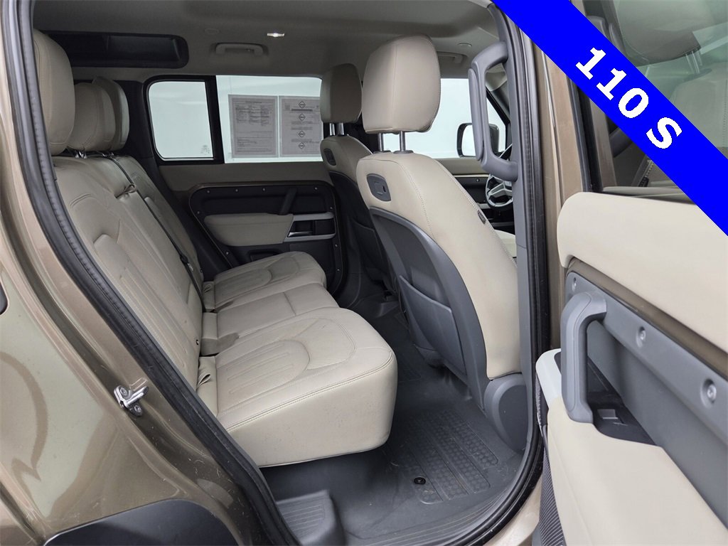 Used 2022 Land Rover Defender 110 S image 16
