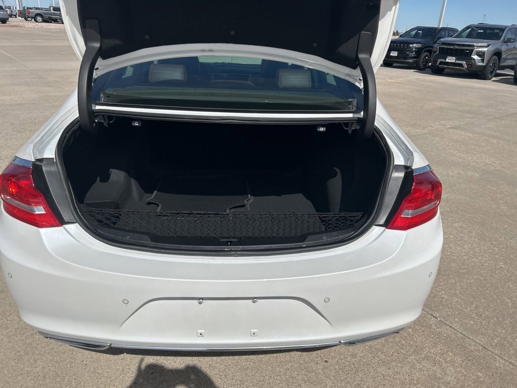 Used 2019 Buick LaCrosse Avenir w/ Driver Confidence Package II image 5