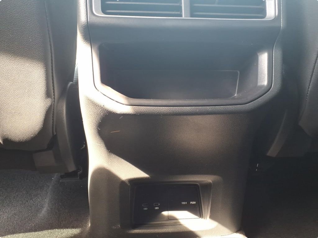 Used 2024 Volkswagen Atlas Cross Sport SE image 13