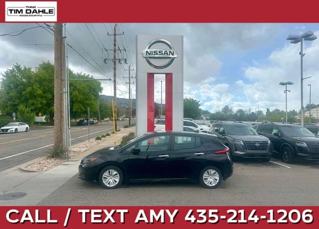 Used 2024 Nissan Leaf S FWD image 1