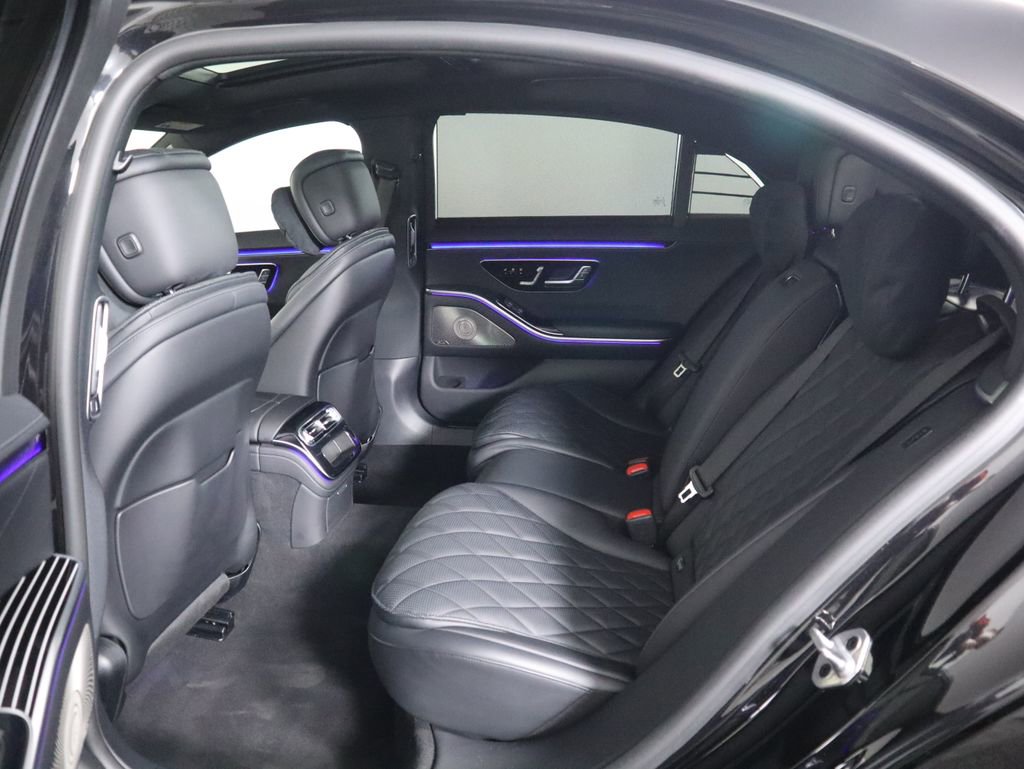 Used 2023 Mercedes-Benz S 580e 4MATIC Sedan image 22