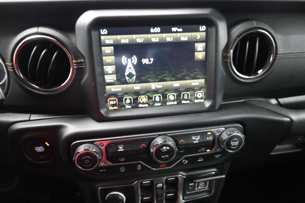 Used 2023 Jeep Gladiator Overland AWD/4WD image 8