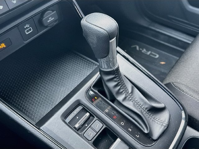 Used 2024 Honda CR-V LX image 18