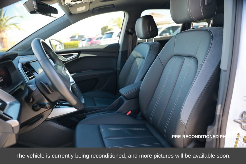 Used 2024 Audi Q4 e-tron Premium Plus w/ Premium Plus image 17