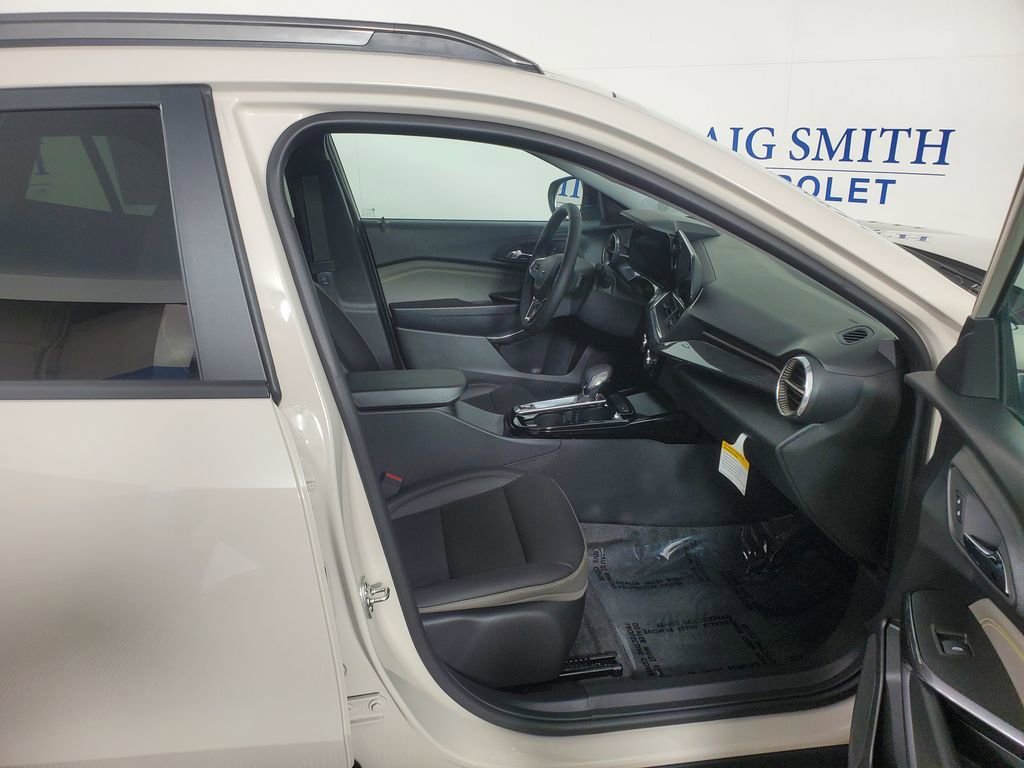 New 2026 Chevrolet Trax ACTIV w/ Driver Confidence Package FWD image 15