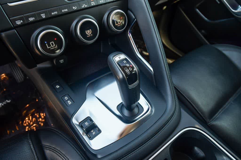 Used 2020 Jaguar E-PACE SE AWD/4WD image 24