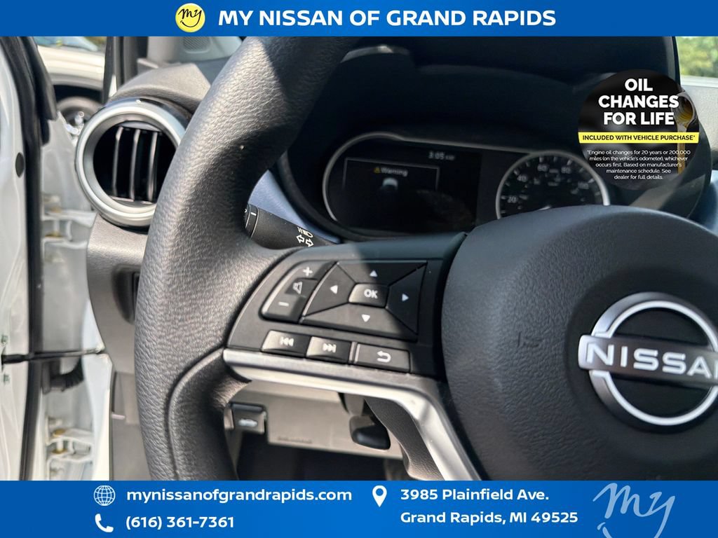 Used 2025 Nissan Versa SV w/ Trunk Package FWD image 16