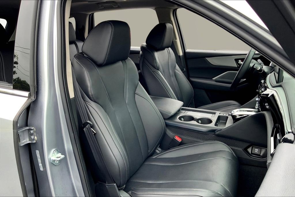 Used 2025 Acura MDX w/ Technology Package image 23