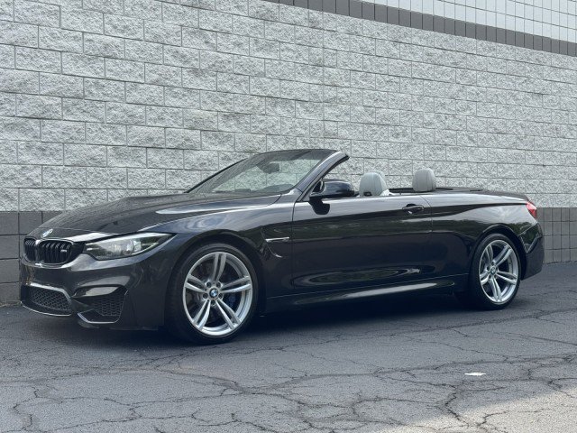 Used 2018 BMW M4 Convertible RWD image 5