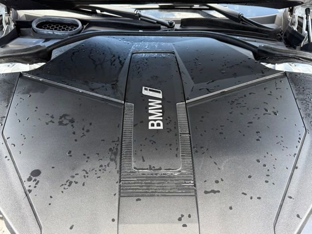 Certified 2024 BMW i7 xDrive60 image 32