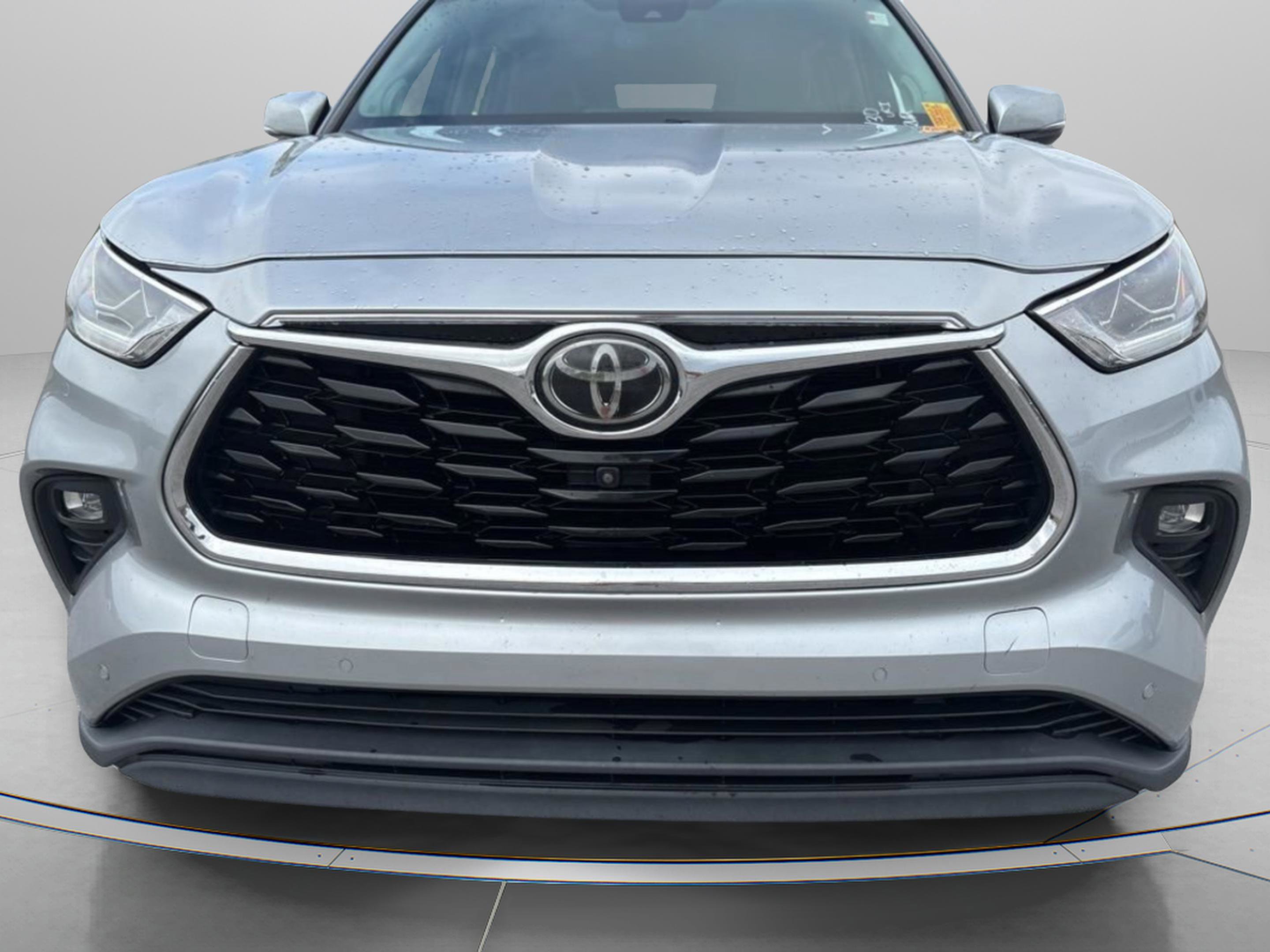 Used 2020 Toyota Highlander Limited image 5