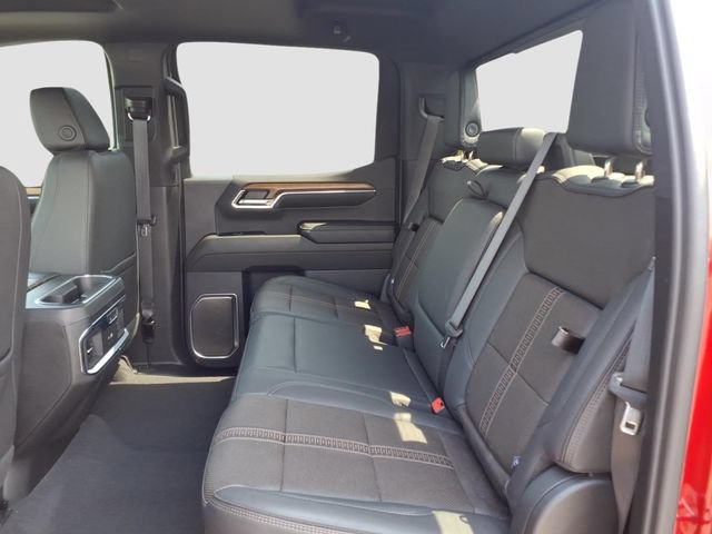 Used 2024 Chevrolet Silverado 1500 High Country w/ High Country Premium Package AWD/4WD image 18