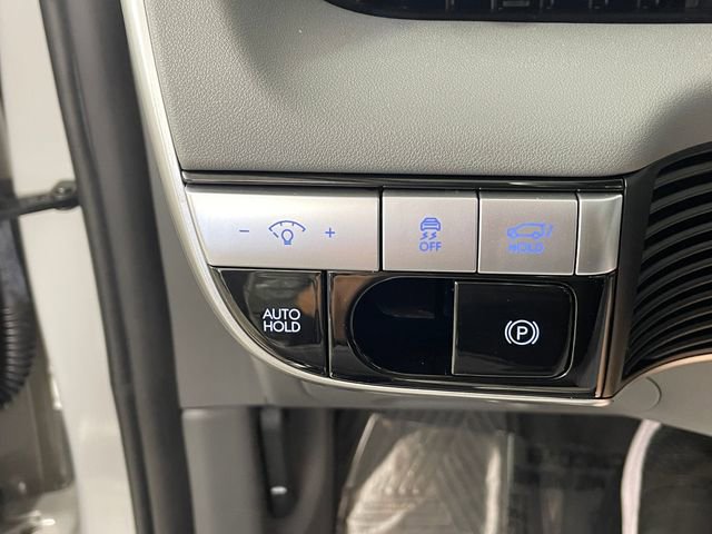 Certified 2024 Hyundai Ioniq 5 Limited RWD image 16