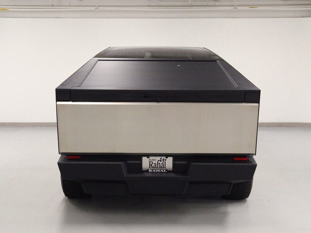 Used 2024 Tesla Cybertruck AWD Crew Cab image 5