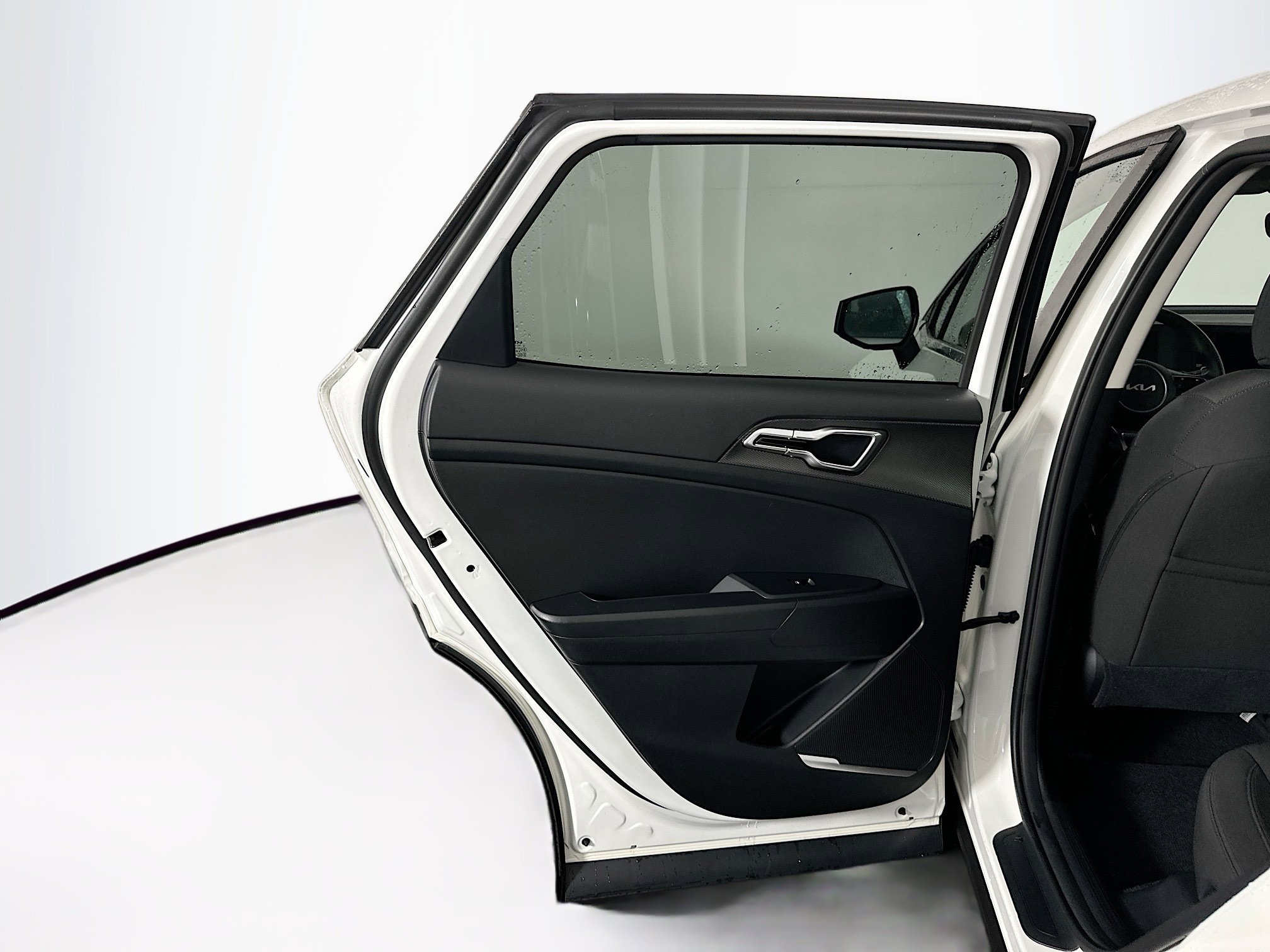 Used 2024 Kia Sportage LX image 25