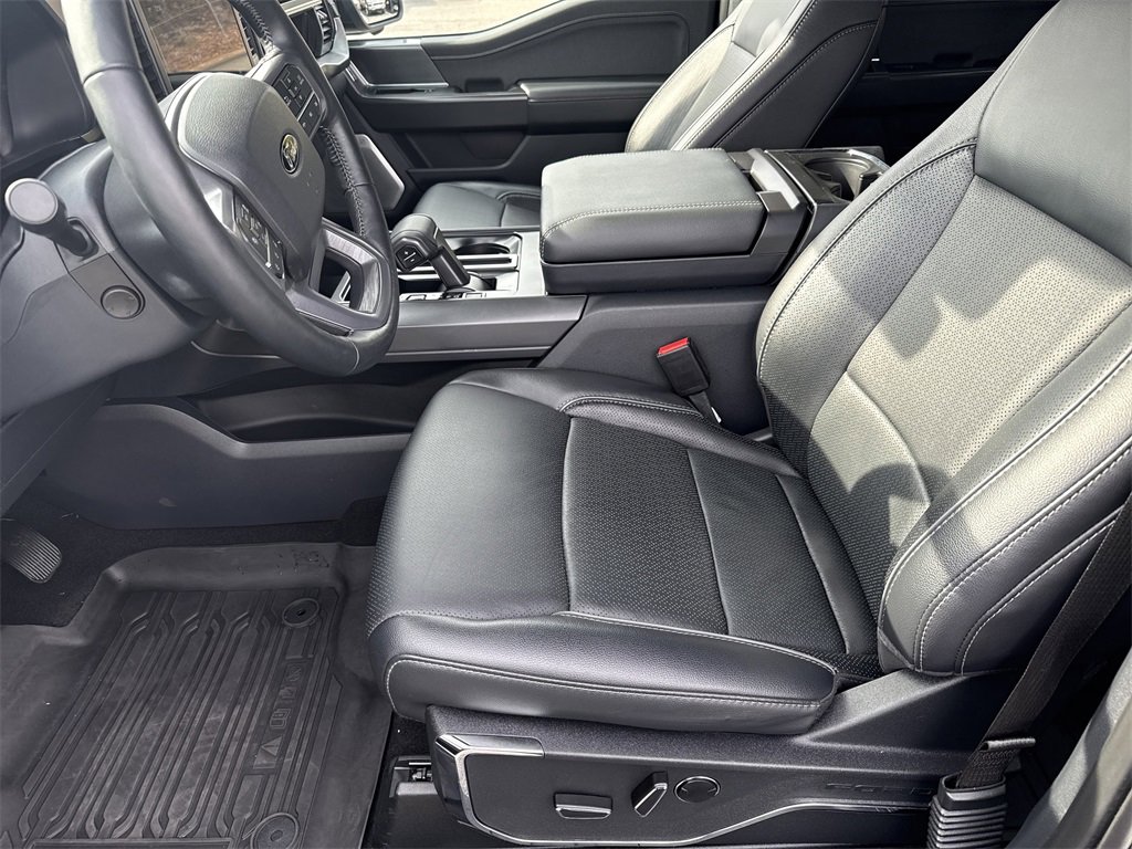 Used 2024 Ford F150 Lariat w/ Equipment Group 502A High image 9