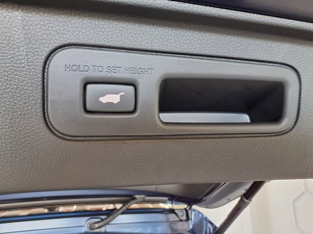 Certified 2025 Honda Pilot EX-L image 23