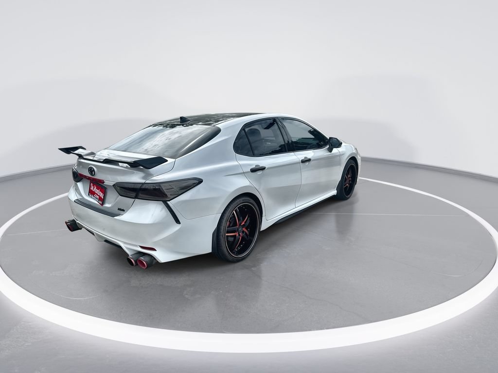 Used 2020 Toyota Camry XSE FWD image 8