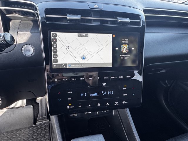 Used 2024 Hyundai Santa Cruz Night image 17