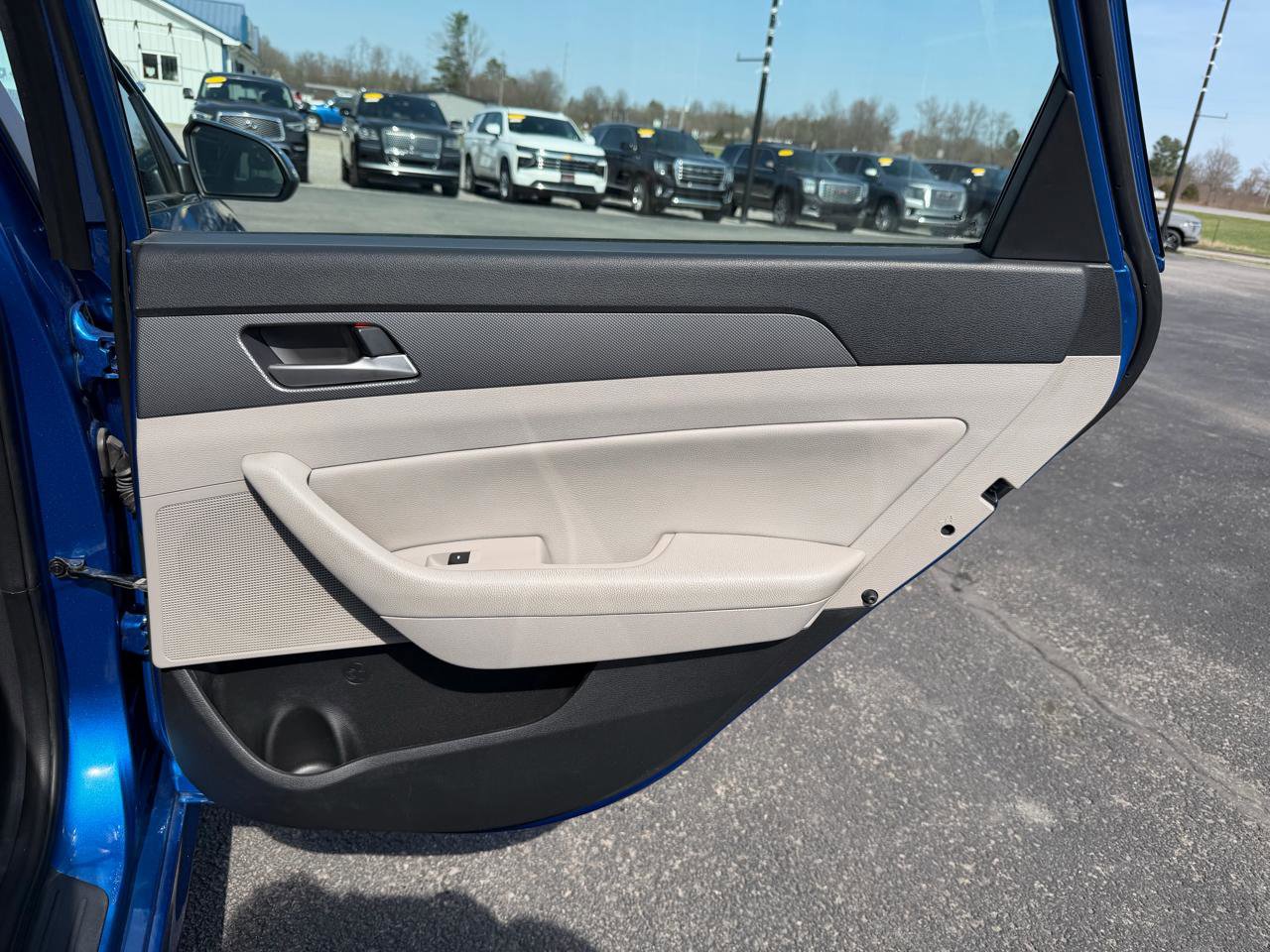 Used 2018 Hyundai Sonata SEL w/ Cargo Package image 17