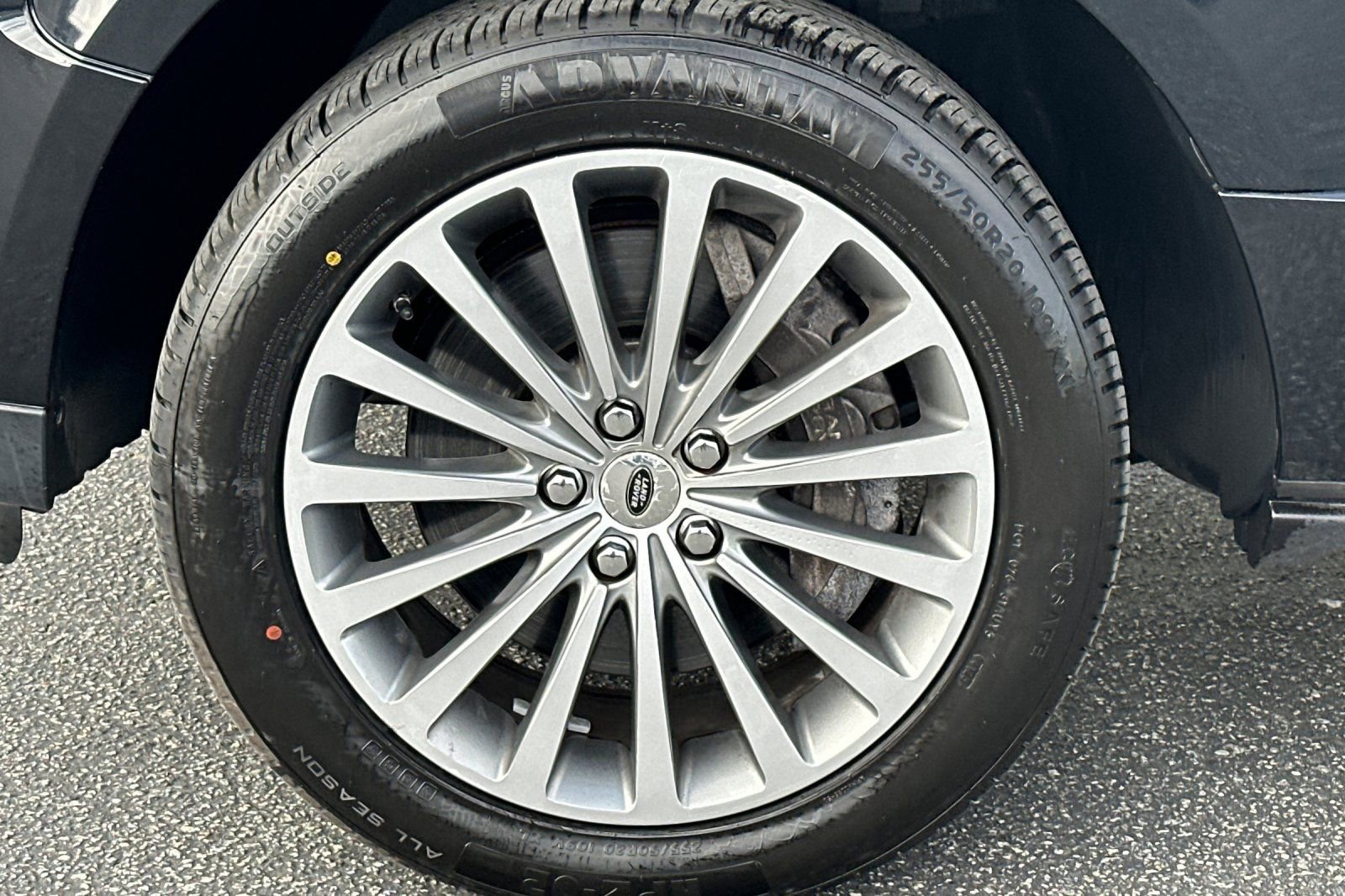 Used 2011 Land Rover Range Rover Supercharged AWD/4WD image 35