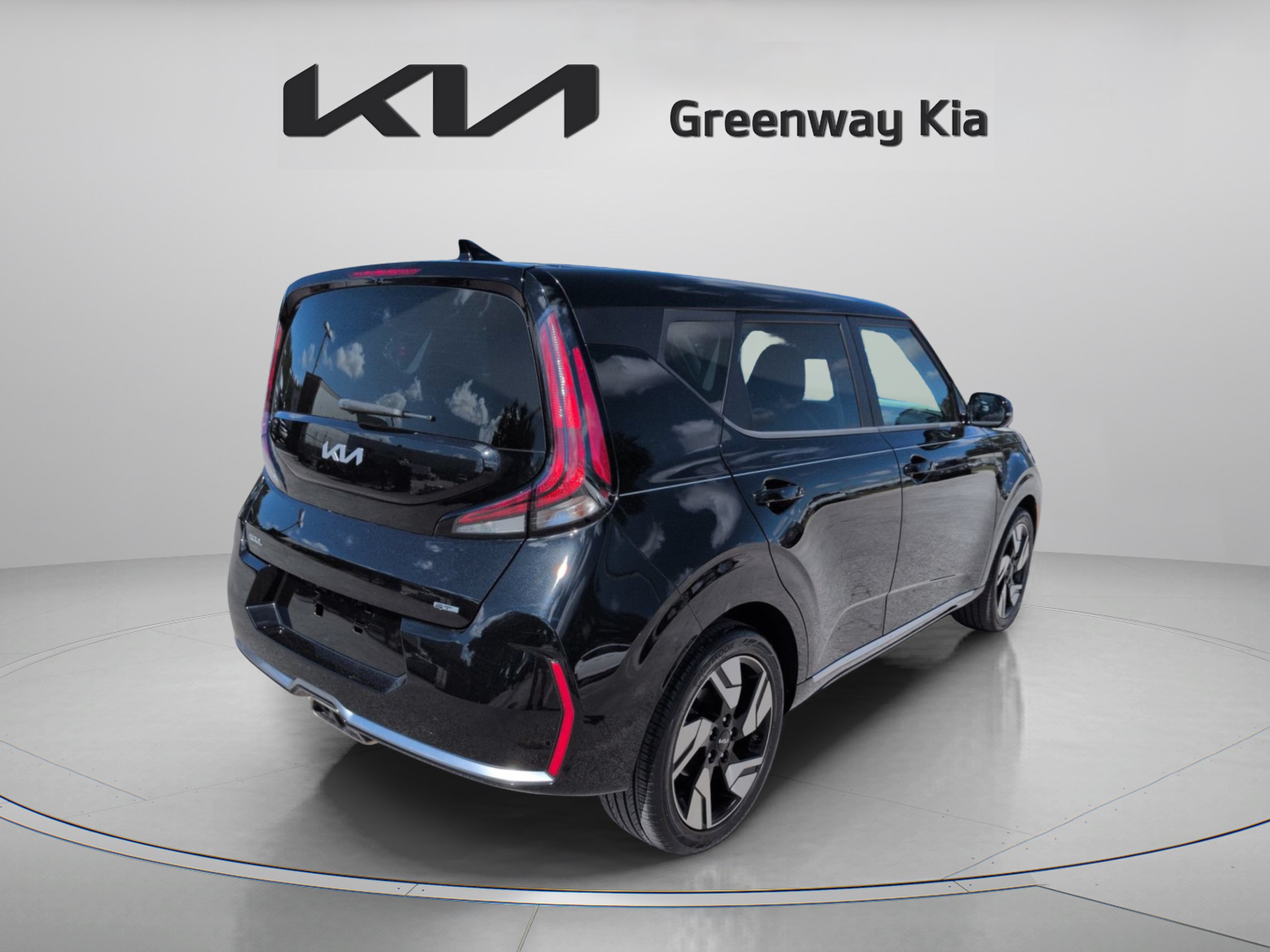 Certified 2025 Kia Soul GT-Line FWD image 6
