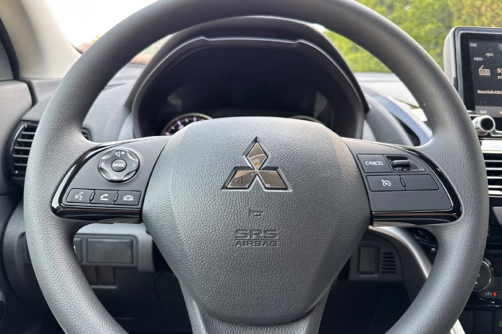 New 2026 Mitsubishi Eclipse Cross LE AWD/4WD image 25