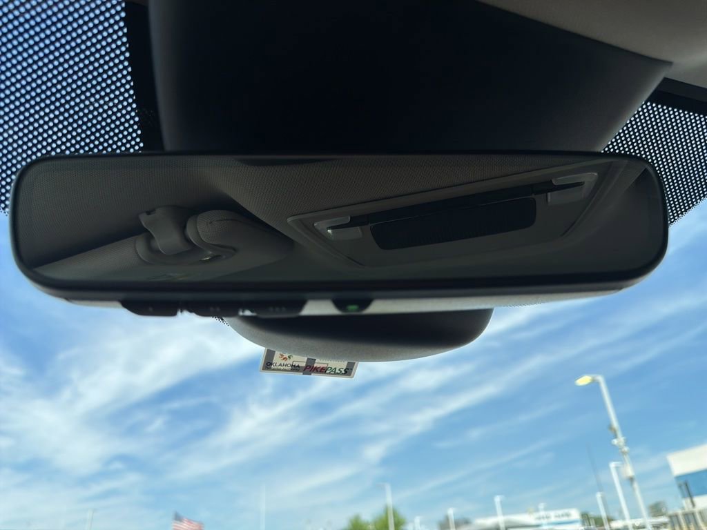 Used 2025 Honda Pilot EX-L image 17