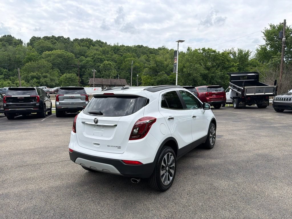 Used 2022 Buick Encore Preferred w/ Safety Package AWD/4WD image 3