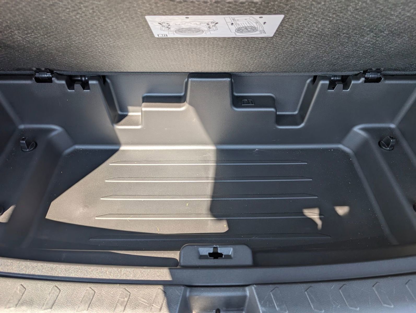 Used 2023 Chevrolet Traverse LT w/ LT Premium Package image 32